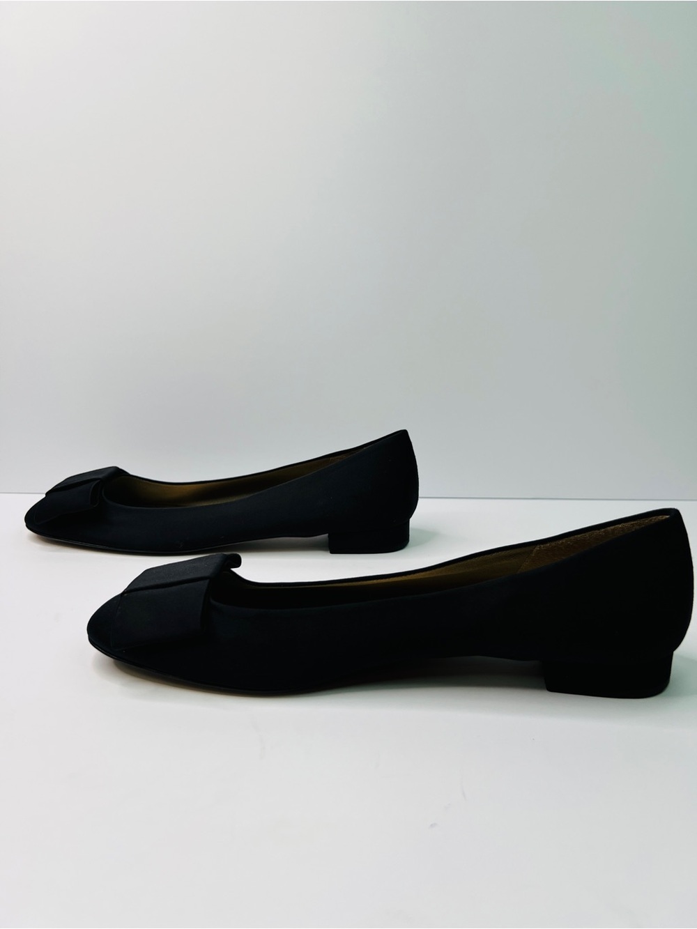 French Sole FS/NY Size 11 B Black Suede Feel 1/2” Heel Slip On Shoe - Picture 2 of 8